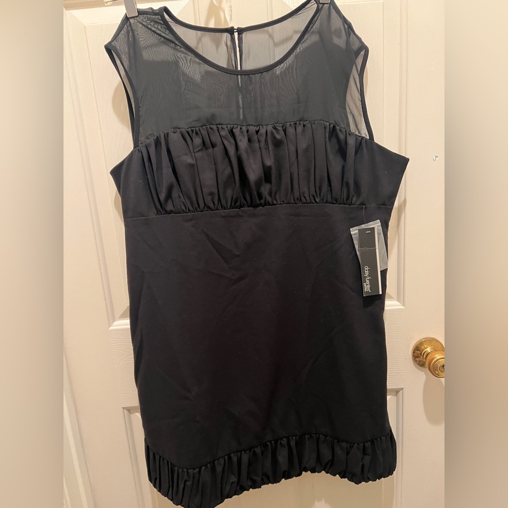 Daisy Fuentes Petites little black dress! Size PL